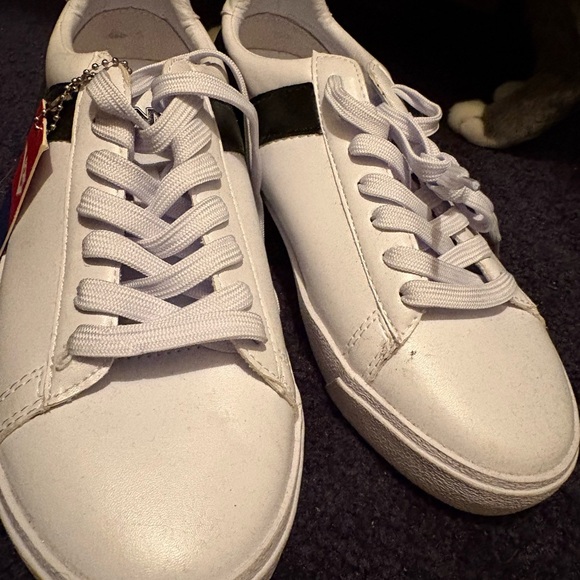 Pony Classic White Sneakers with Black Accent - Picture 2 of 2
